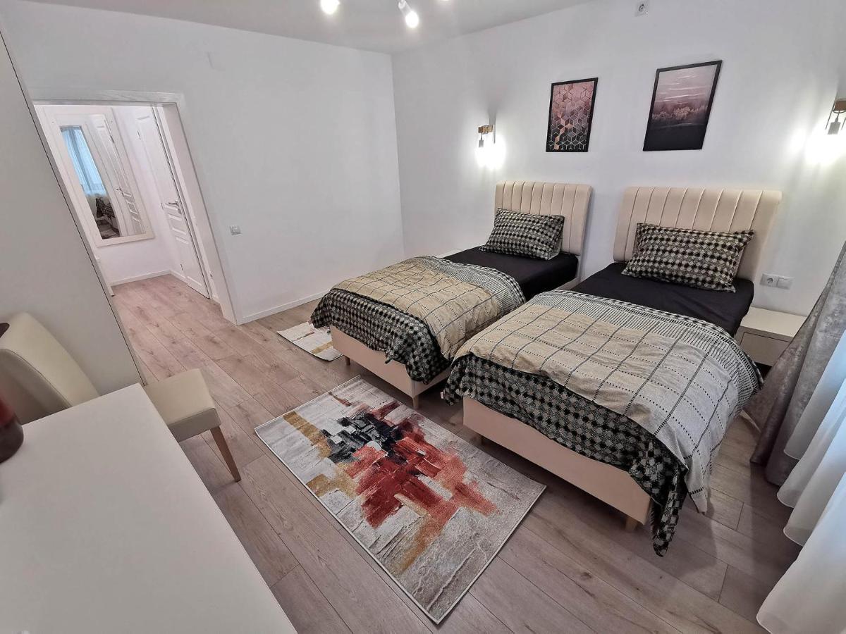 Vila Aras Simeria Εξωτερικό φωτογραφία